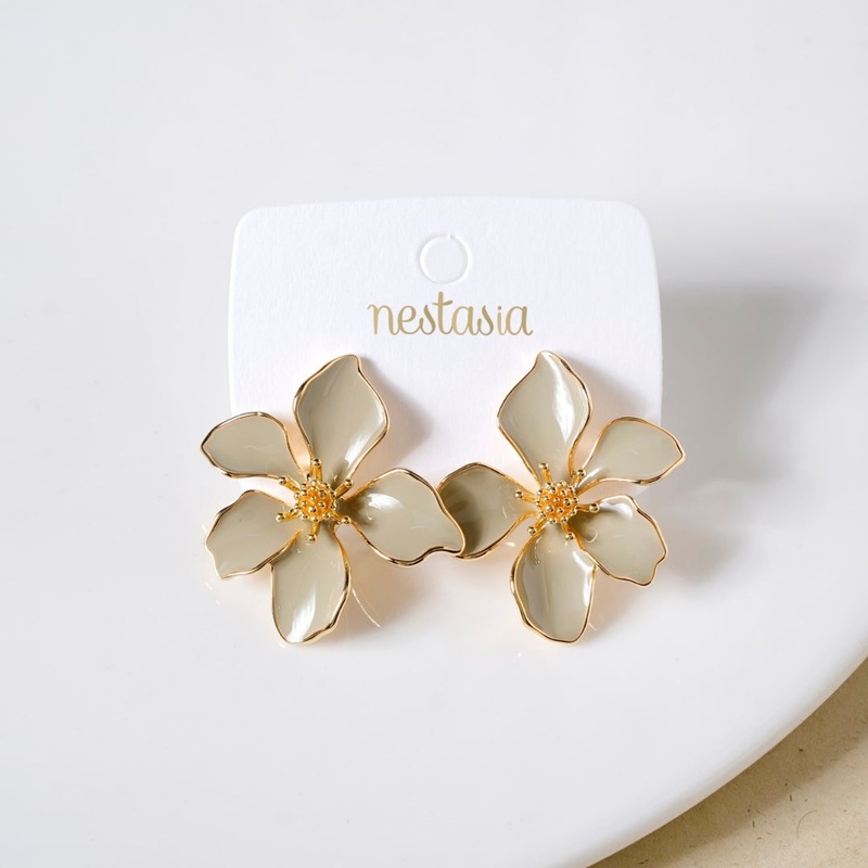 Flora Studs Sage