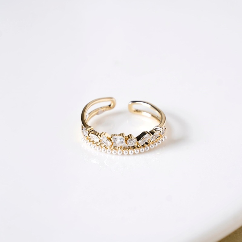 Lustrous Harmony Gold Adjustable Ring
