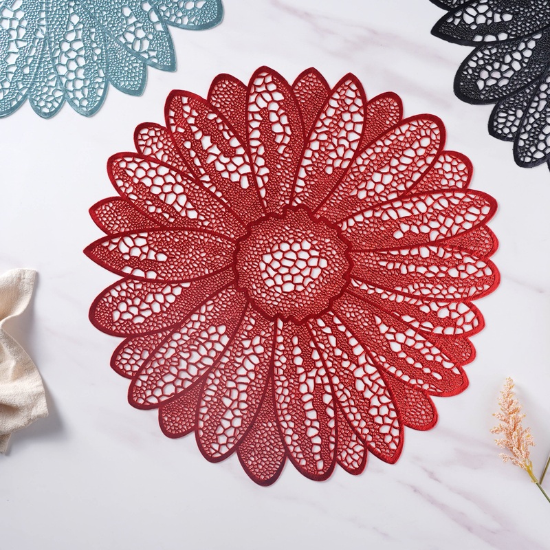 Circular Table Mat Set
