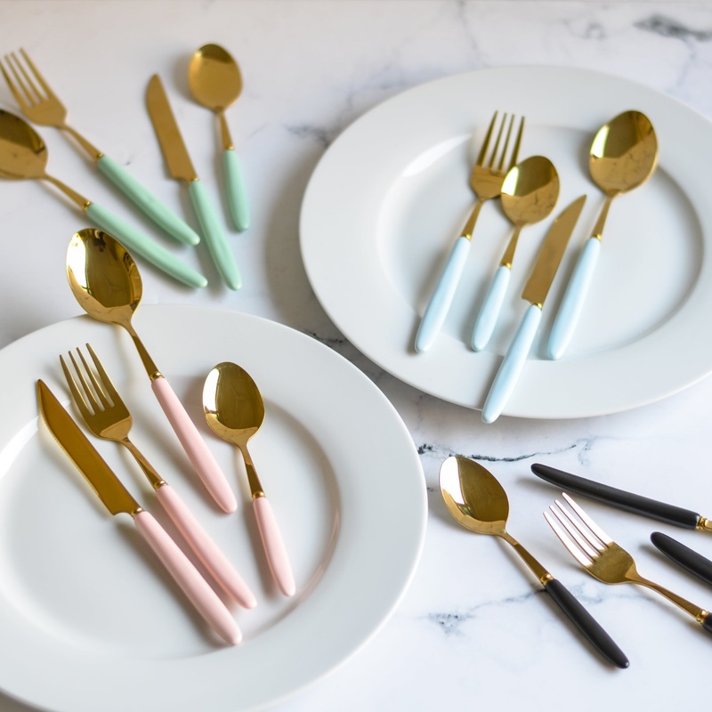 Cutlery Set Of 4