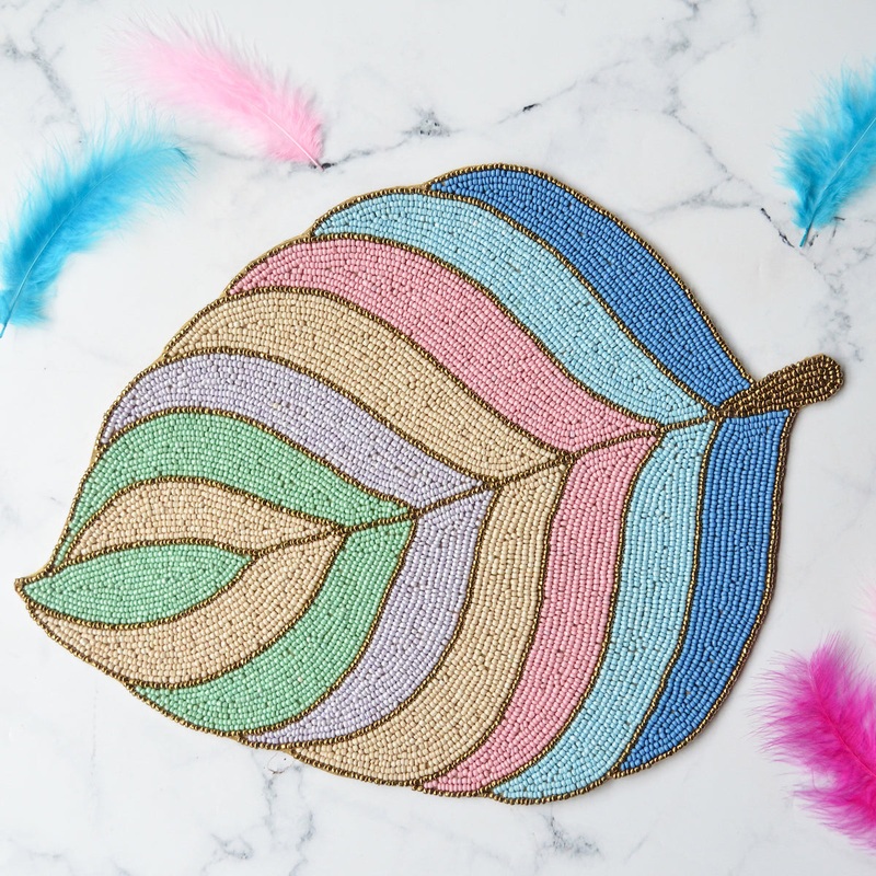 Beads Feather Mat