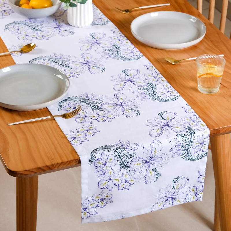 Verde Luxe Table Runner