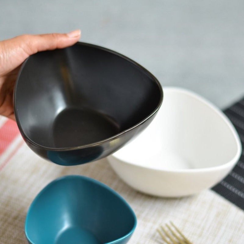 Triangular Bowl Large 500 ml