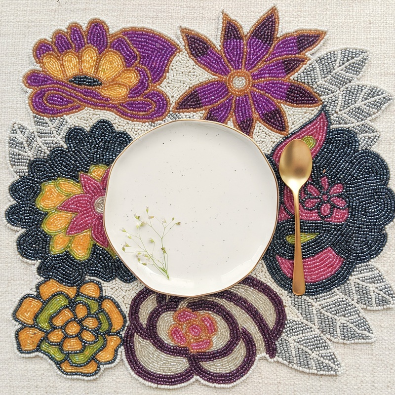 BEADS Floral Table Mat