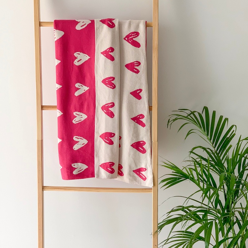 MERRY Heart Double Sided Knitted Throw Blanket - Pink and  Cream