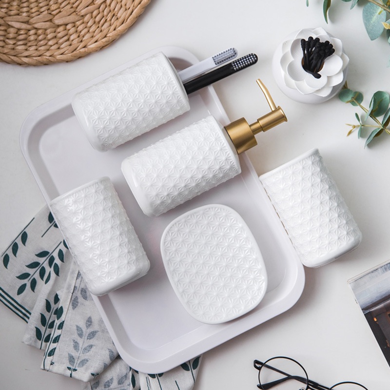 Porcelain White Bath Set