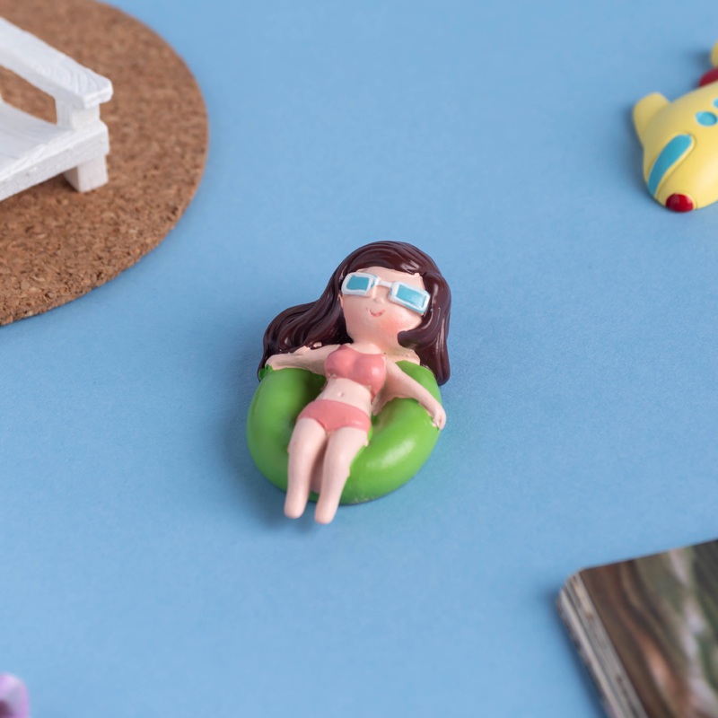 Relaxing Girl Showpiece