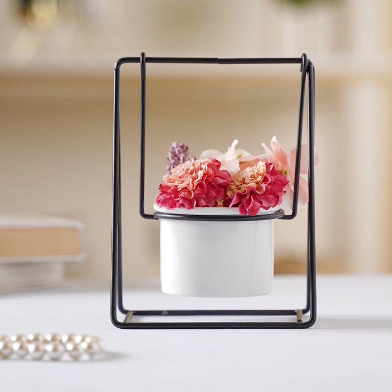 Single Swing Plant Pot