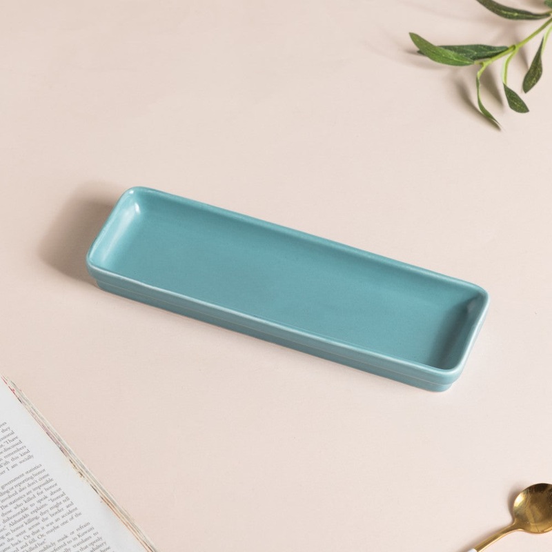Sleek Blue Long Plate 9 Inch