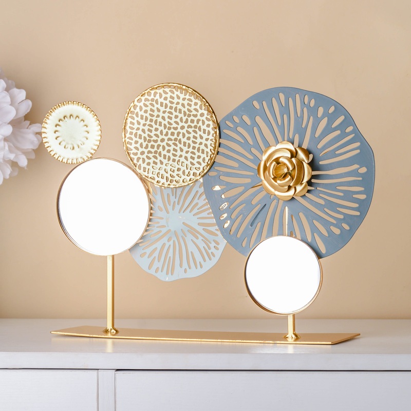Blue and Golden Table Decor