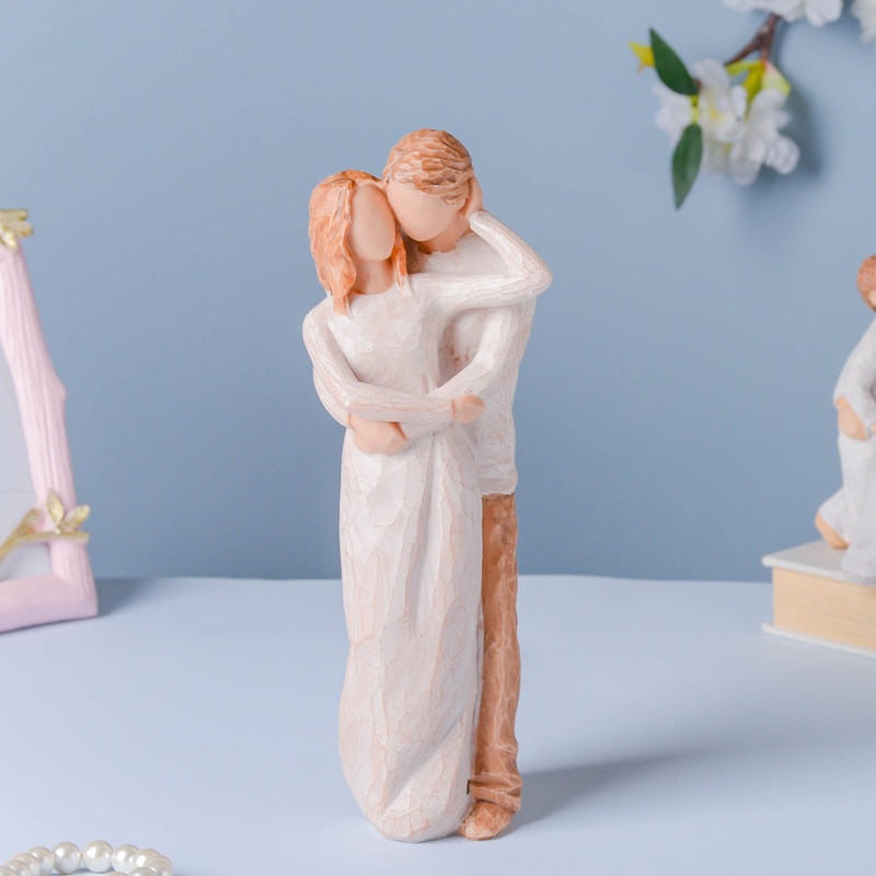 Couple Showpiece