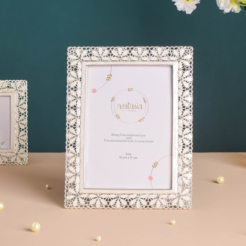 Daisy Photo Frame Large