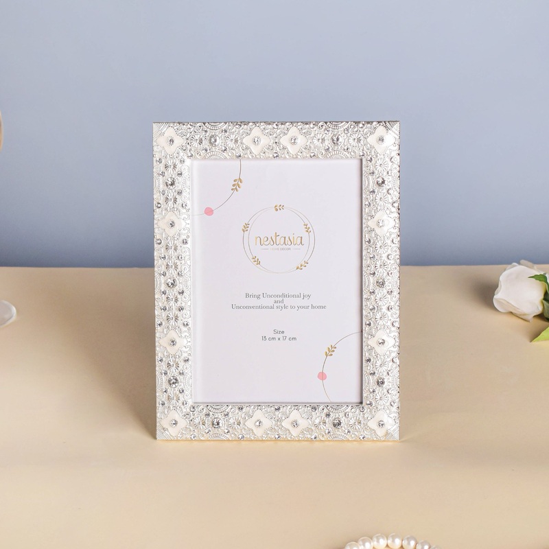 Elegant White Photo Frame