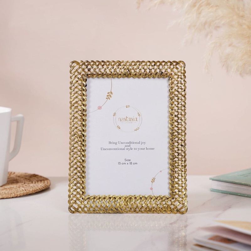 Golden Helical Photo Frame