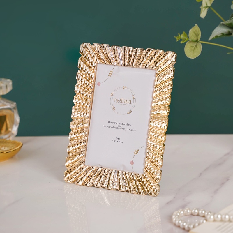 Golden Manzoku Photo Frame