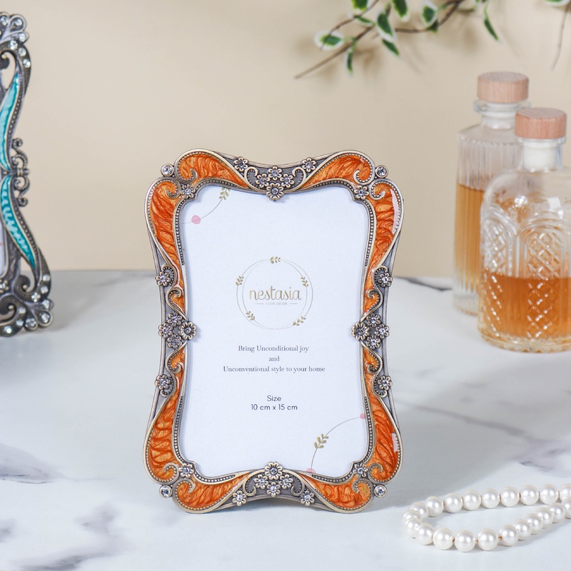 Heirloom Photo Frame