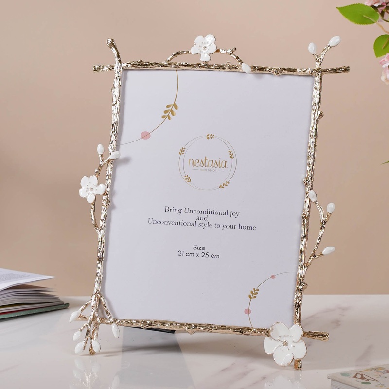 La Nature White Photo Frame Large