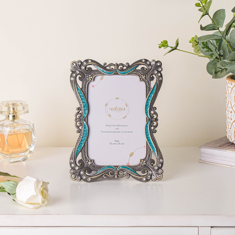 Memorabilia Photo Frame Medium