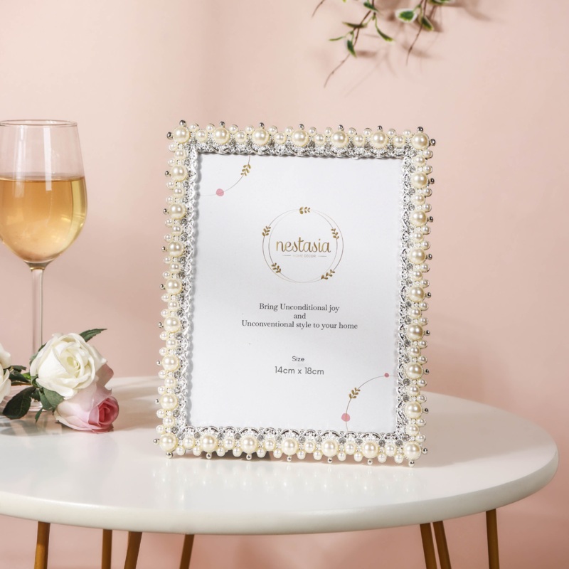 Pearl Magic Photo Frame