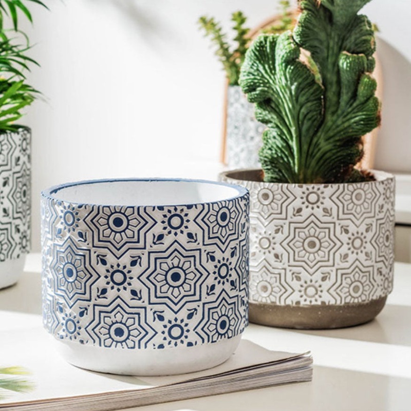 Vintage Round Pot