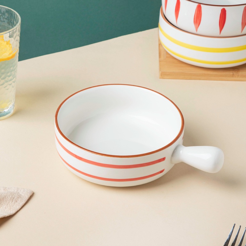 Swirl Baking Bowl With Handle Red