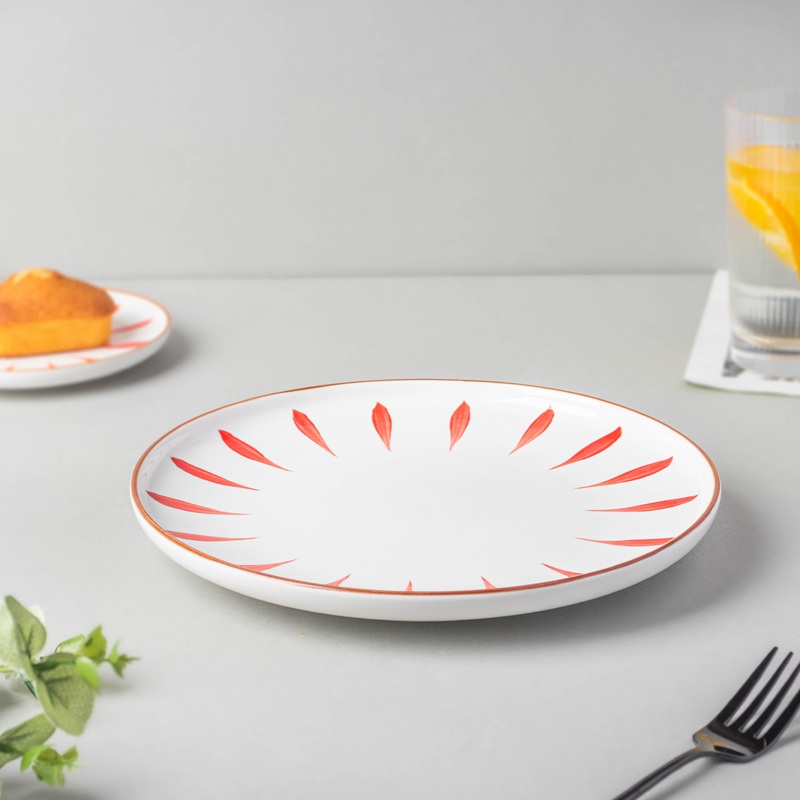 Teardrop Dinner Plate Red 10 Inch