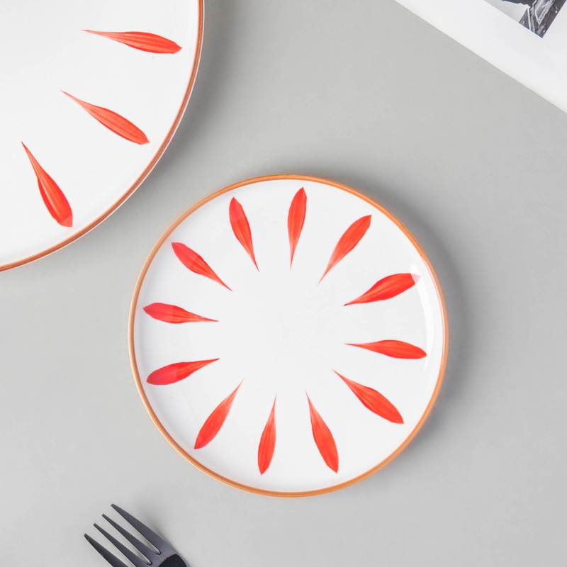 Teardrop Snack Plate Red 6 Inch