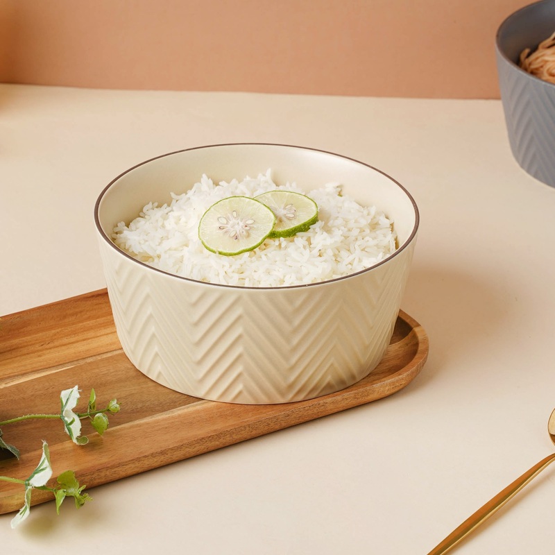 Crme De La Crme Serving Bowl