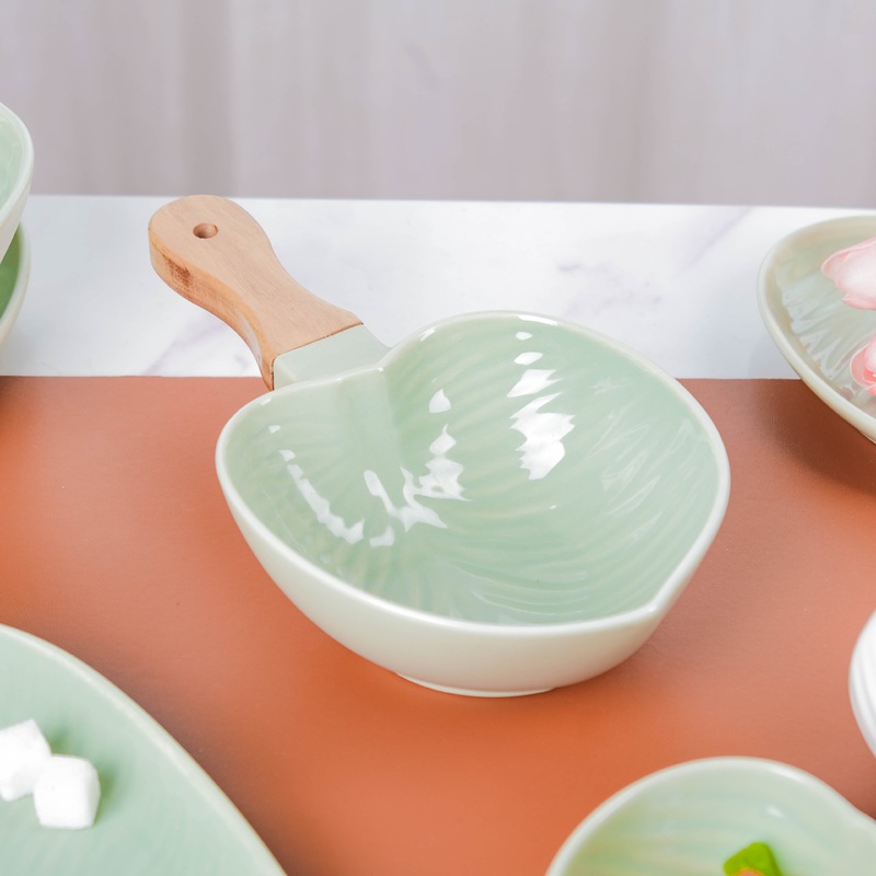 Taro Leaf Bowl With Wooden Handle Small