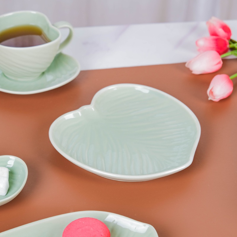 Taro Leaf Small Snack Plate 7 Inch