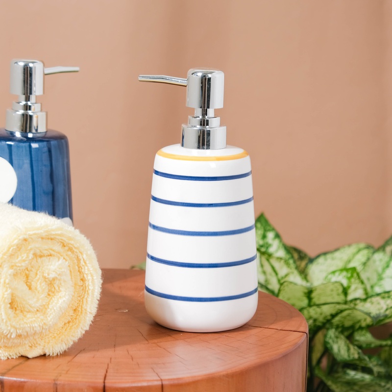 Nitori Sailor Striped Dispenser With Nozzle 450ml