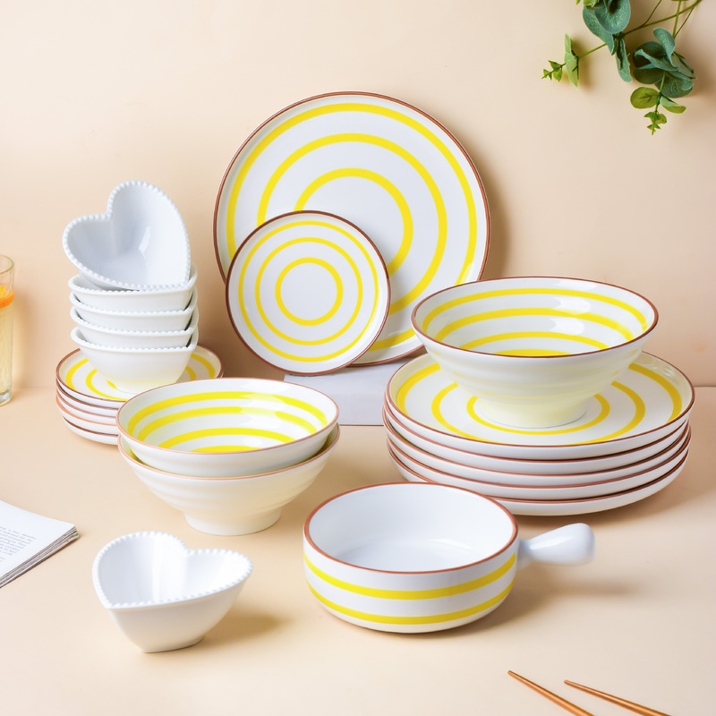 Spiral Yellow 22 Piece Dinner Set For 6