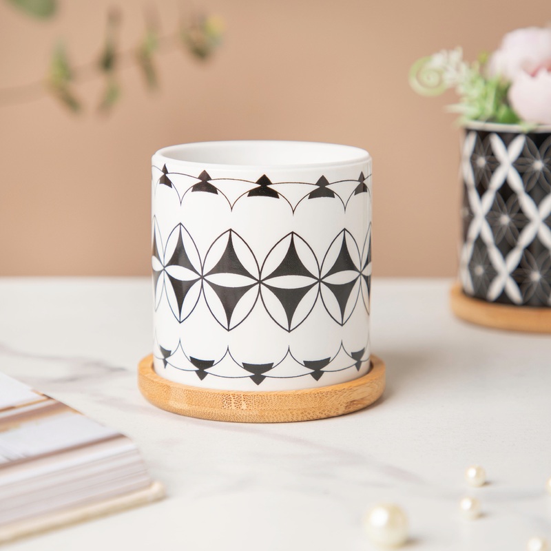 Twyla Magic Black White Planter With Wooden Coaster