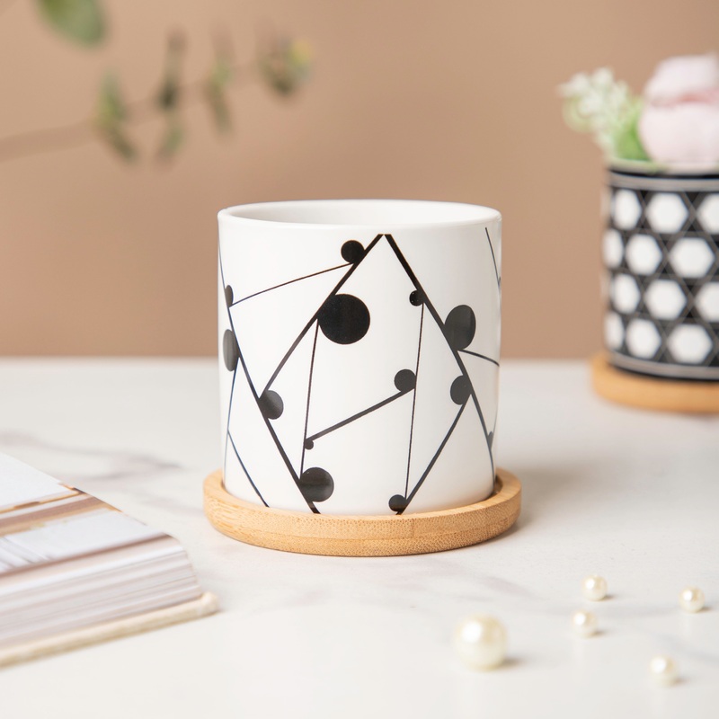 Twyla Starling Black White Planter With Wooden Coaster