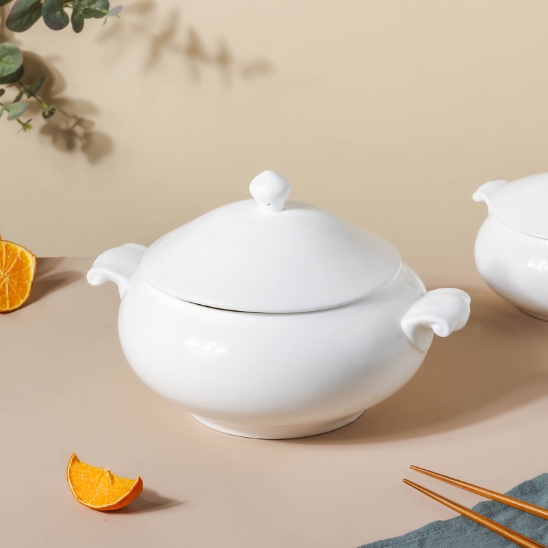 Serena Pearly White Serving Bowl With Lid Large 2.3 L