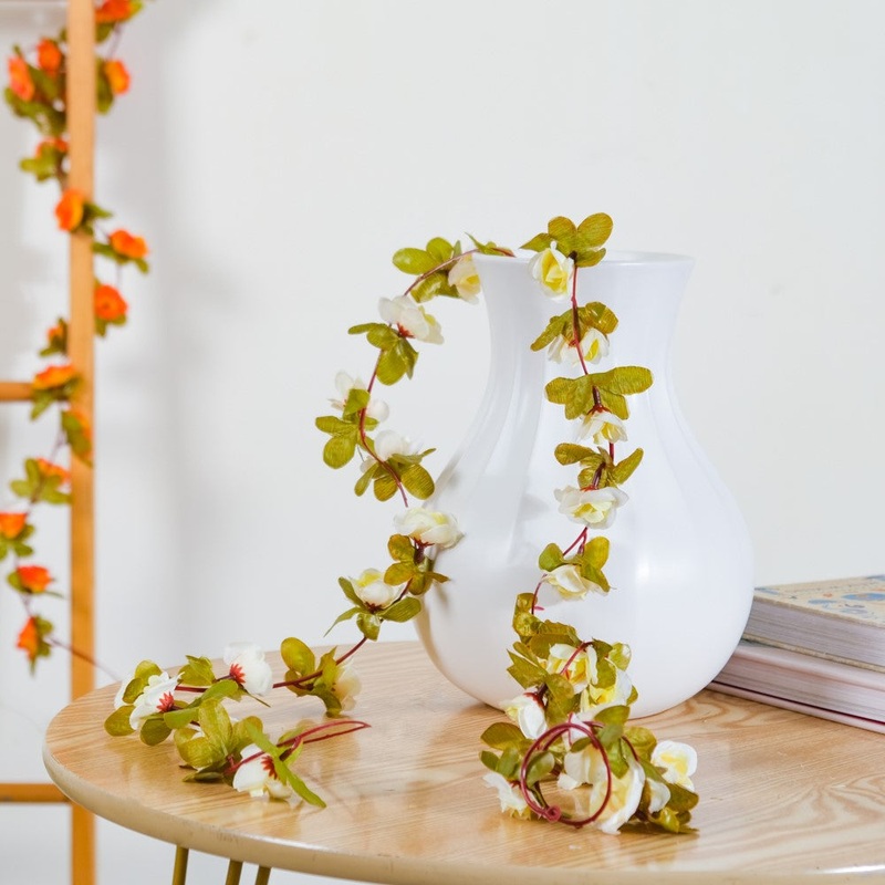 Decorative Roses And Leaves Vine White