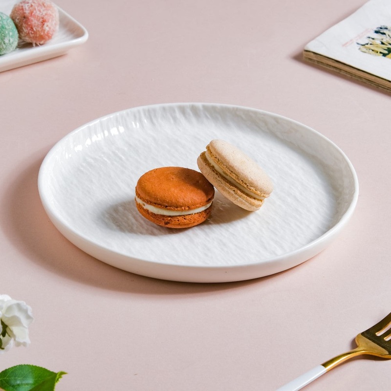 Frore Textured Round Ceramic Snack Plate White 8 Inch
