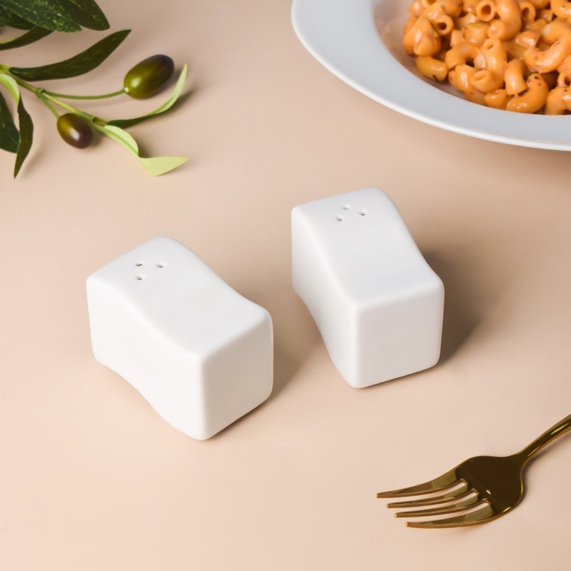 Wavy Ceramic Salt And Pepper Shakers Set White