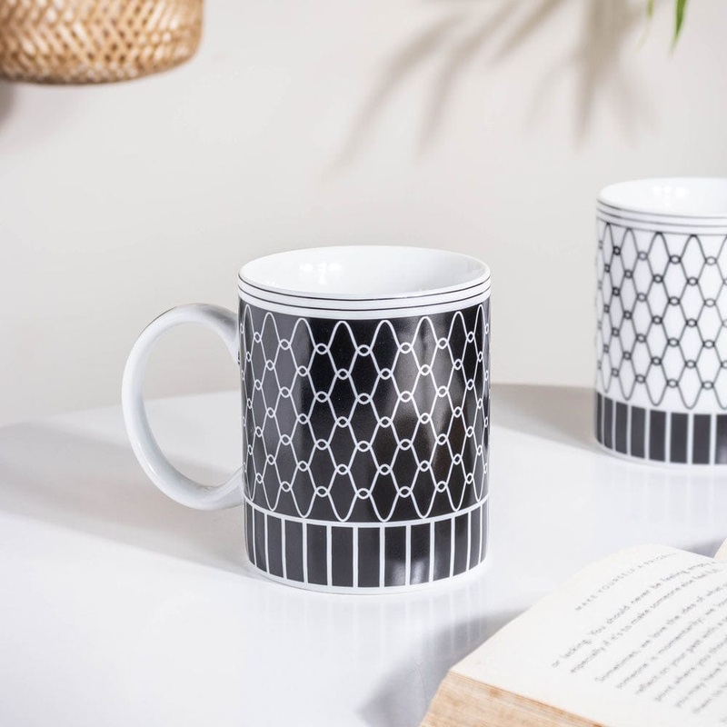 Trellis Gloss Ceramic Mug Black 300 ml