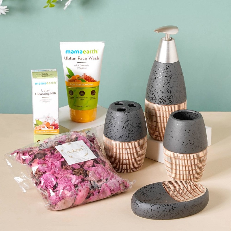 Bath Time Essentials Hamper Set Of 4