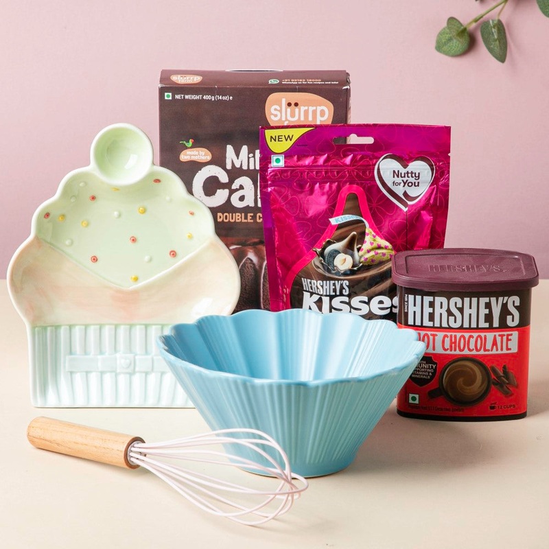 Cake O Clock Bakeware Essentials Gift Hamper Set Of 6