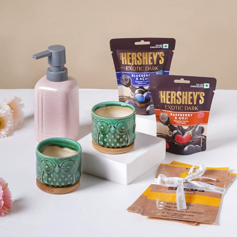 Dispenser And Planter Festive Gift Hamper Set Of 7