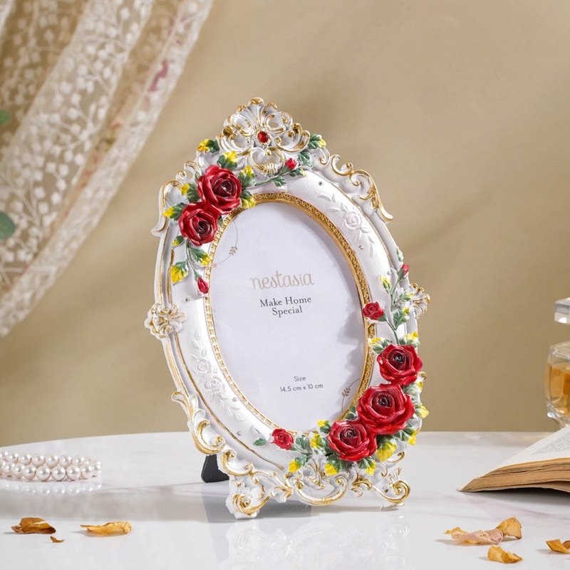 Rose Regent Oval Photo Frame 10 x 7 Inch