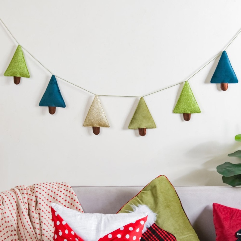 Christmas Trees Bunting 98 Inch