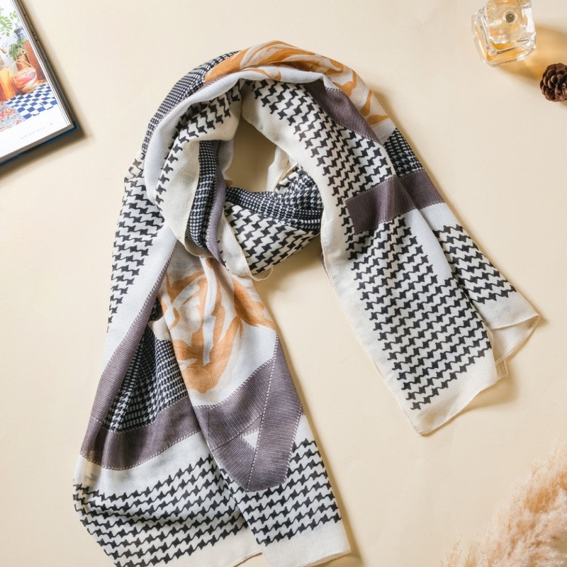 Rose Houndstooth Printed Winter Scarf