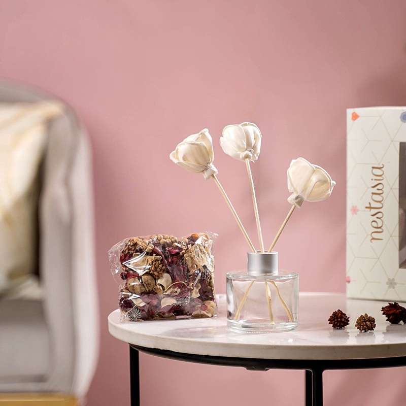 Lavender Fragrance Diffuser And Potpourri Gift Box Set Of 3