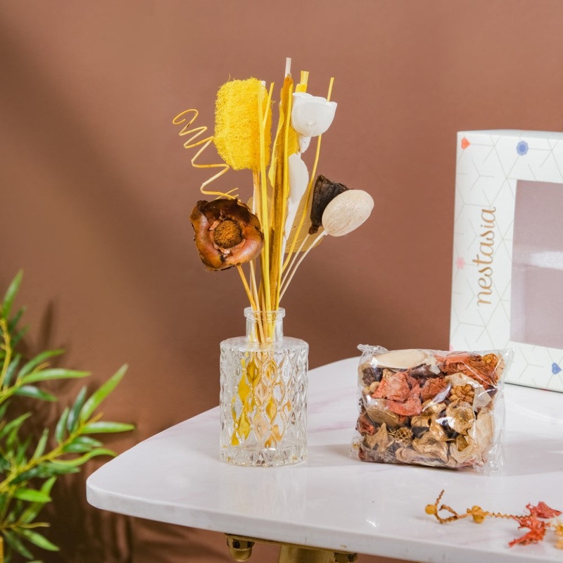 Vanilla Bouquet Reed Diffuser And Potpourri Gift Set Of 3
