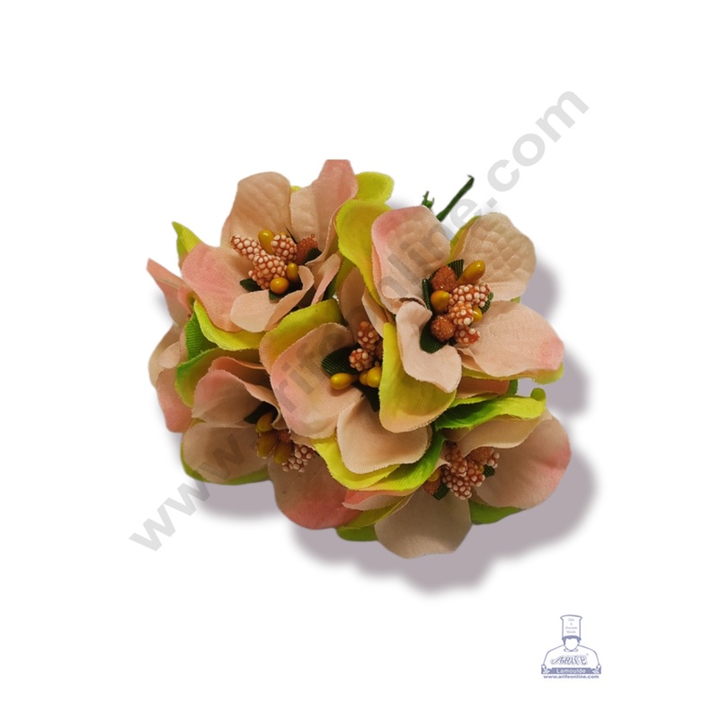 Cake Decor  Medium Leaf Flowers  With Pollen Bunch of  6 Pcs  Peach
